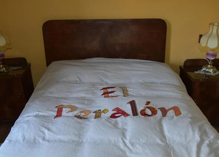 El Peralon De Leon 컨트리하우스 *