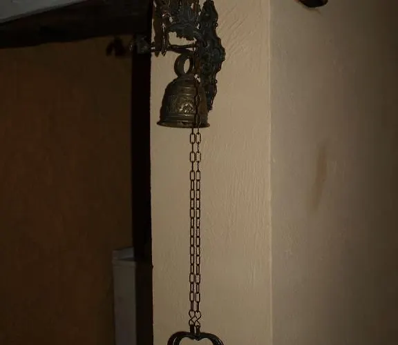 El Peralon De Leon La Aldea de la Valdoncina